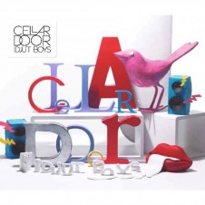 Idjut Boys『Cellar Door』 長いキャリアで初となる2011年リリースのファースト・スタジオ・アルバム。ミキシングボードを楽器代わりに一流プレイヤーのセッションをサイケデリックかつチルアウトなサウンドスケープへと昇華させた美しい一枚だ。
