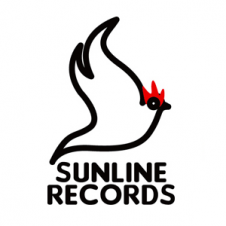 SUNLINE RECORDS 2014年1月にオープンした西村氏のオンライン・ヴァイナル・ショップ。20年以上に及ぶレコード・ショップ勤務経験、DJとしてのキャリアを通じて培われた知識とセンスがレフトフィールドな品揃えに凝縮されている。 http://sunlinerecords.jp/
