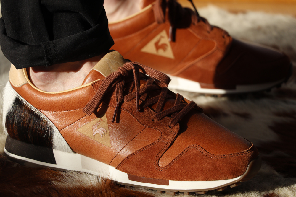Made in France、12足限定。le coq sportif × Starcowの『OMEGA』