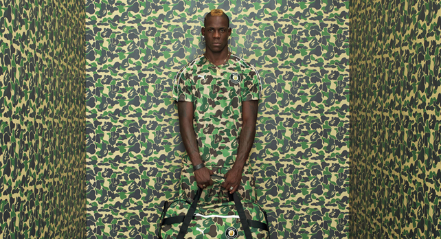 ルックブックのモデルはバロテッリ。[A BATHING APE® × PUMA]のコラボ