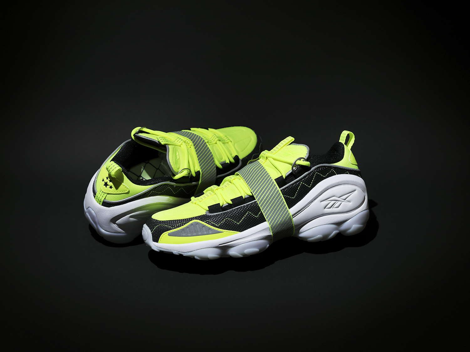 Reebokの『DMX RUN 10 ”Winiche & Co. x mita sneakers”』がゲリラリリース
