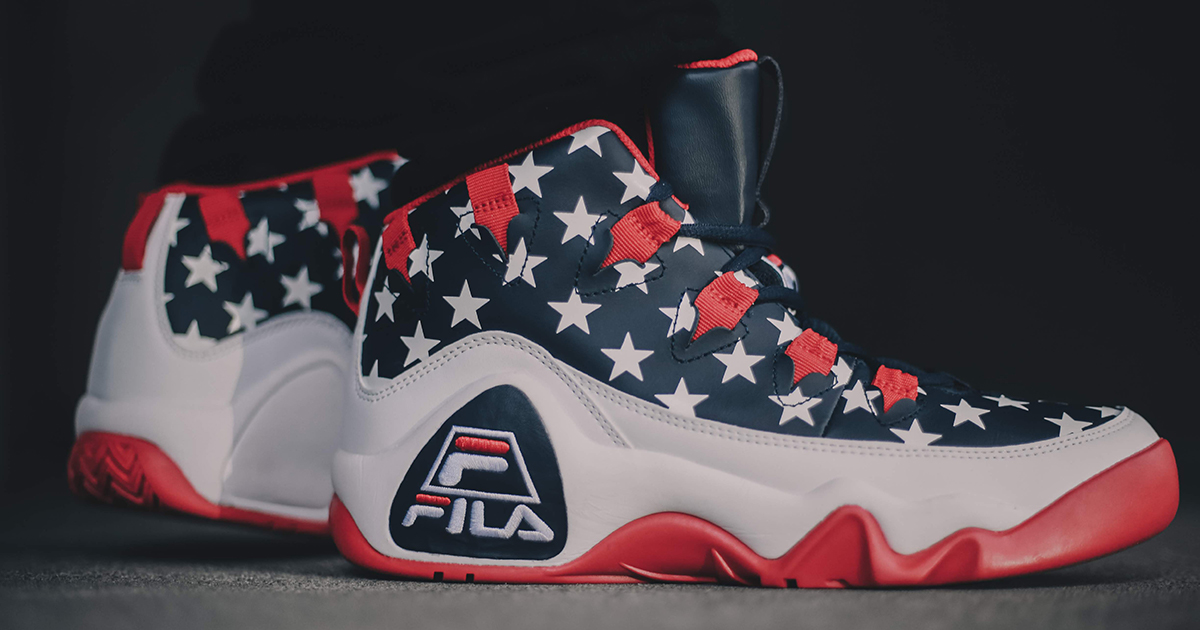 スニーカー FILA x atmos 95 GL USムードを纏ったFILA × atmosの『95GL』