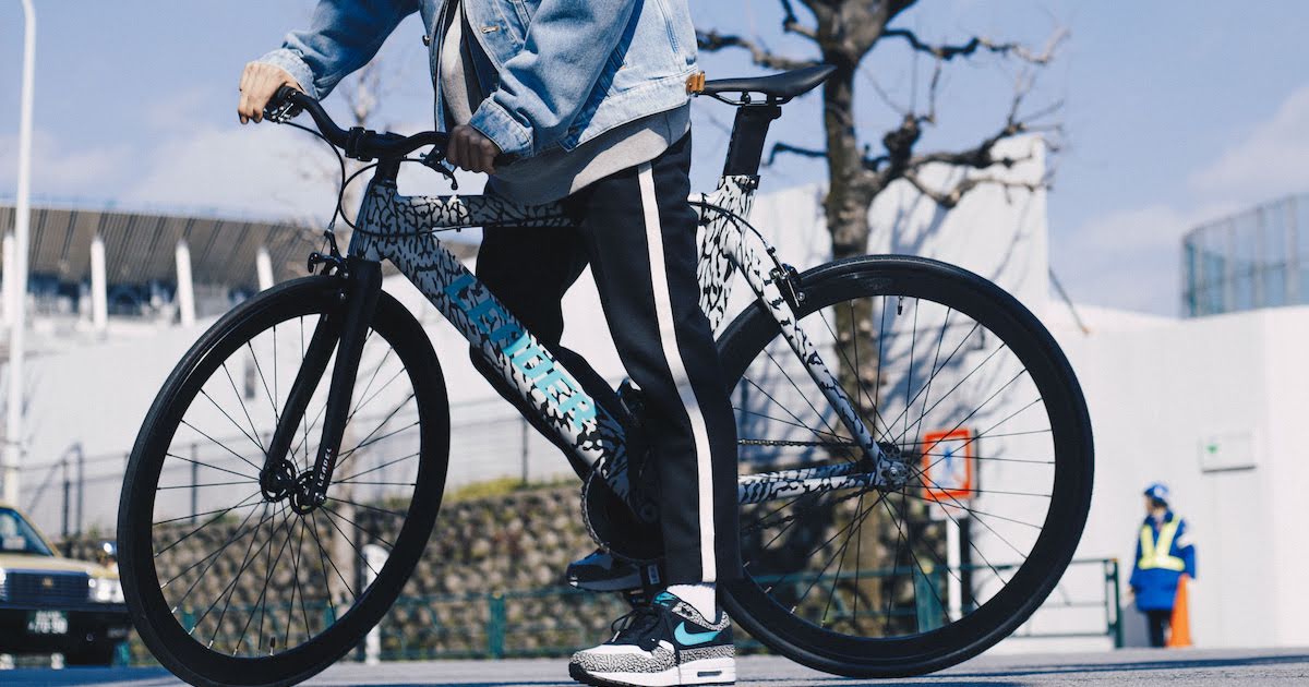 atmos × LEADER BIKESのピストバイク