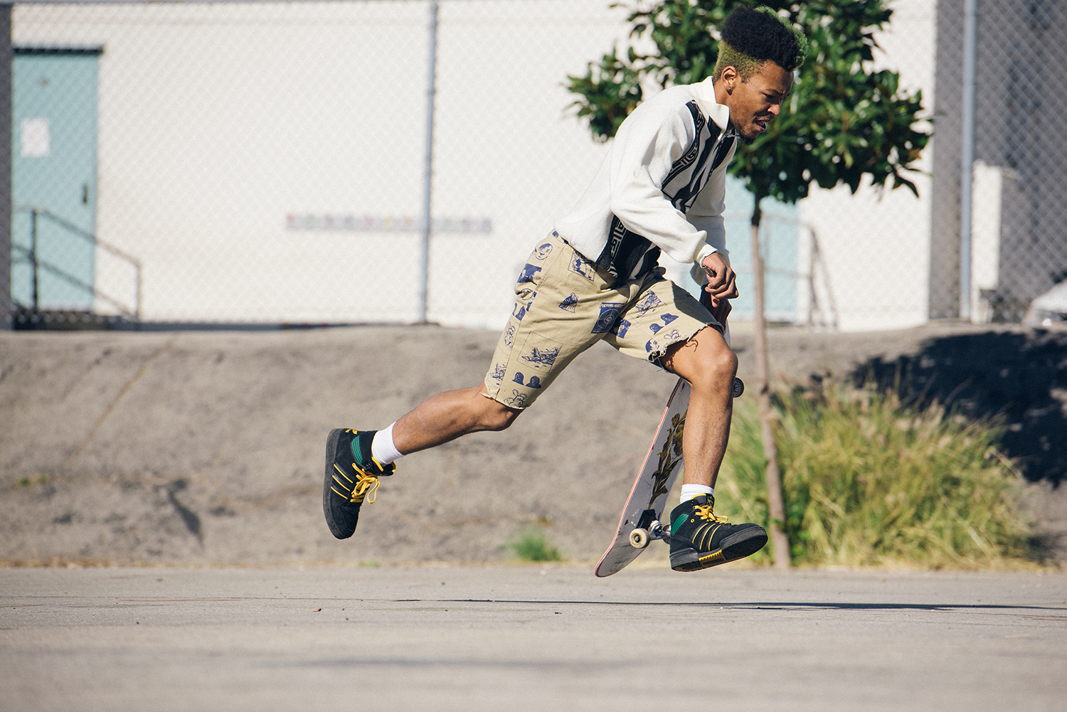 kousen Verstrooien In het algemeen adidas SkateboardingとNa-Kel Smithの最新作『RIVALRY HI OG X NA-KEL』