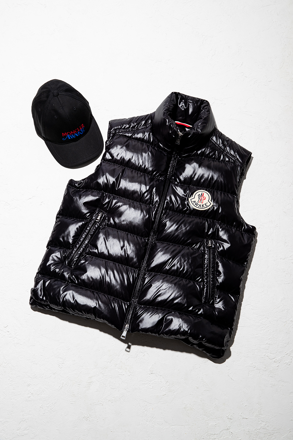 今日の逸品】2 MONCLER 1952 × AWAKE NYのダウンベスト