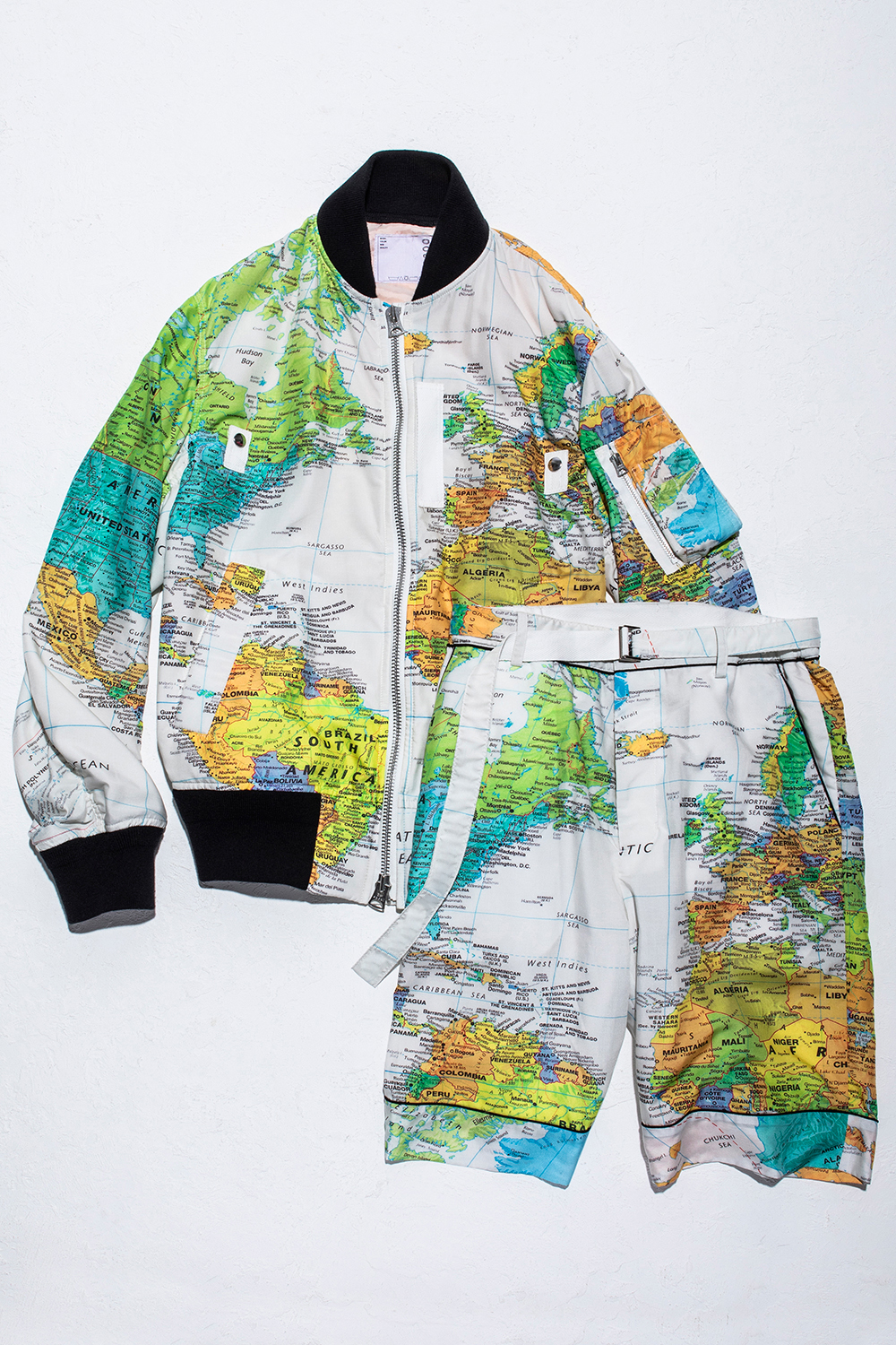 日本最大の 美品】sacai SACAI World WORLD Map 1 Blouson 総柄 MAP