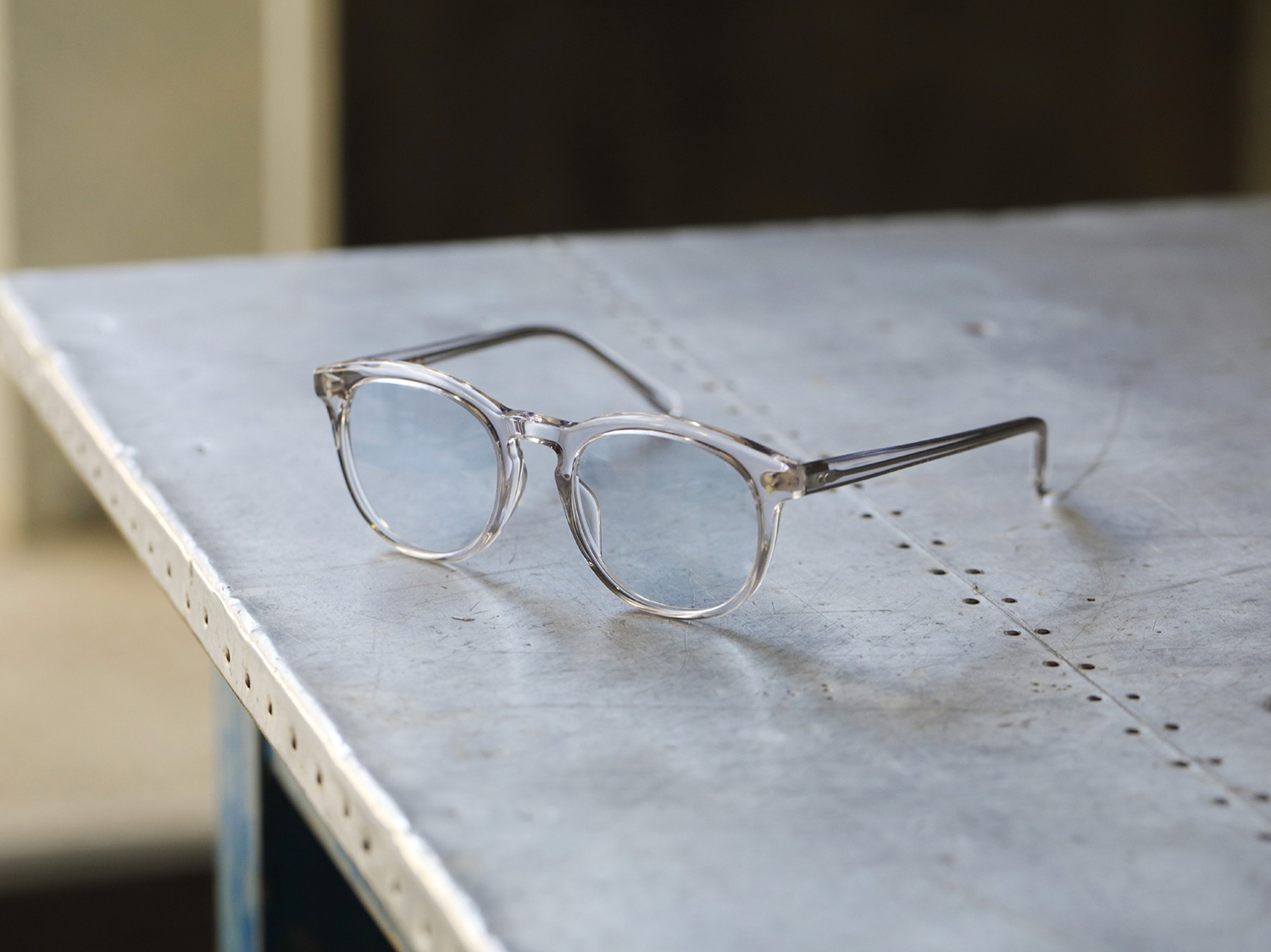 ジョン・レノンも愛した白山眼鏡店の名作『MAYFAIR』が復刻