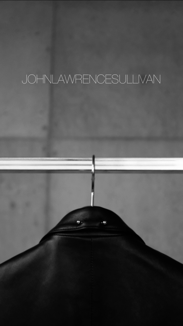 ボディピアスを用いたJOHN LAWRENCE SULLIVANのレザージャケット