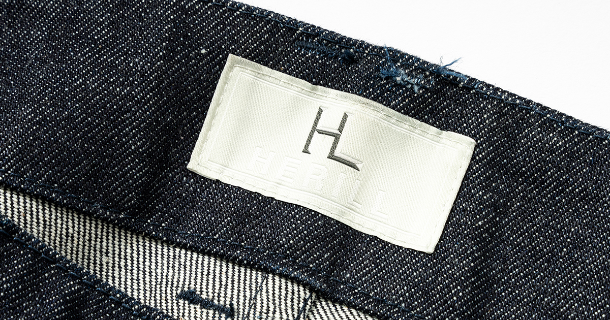 定番パンツを徹底解剖。『マスタードのパンツ辞典』 #75：HERILLの『15oz DENIM CARGO PANTS』