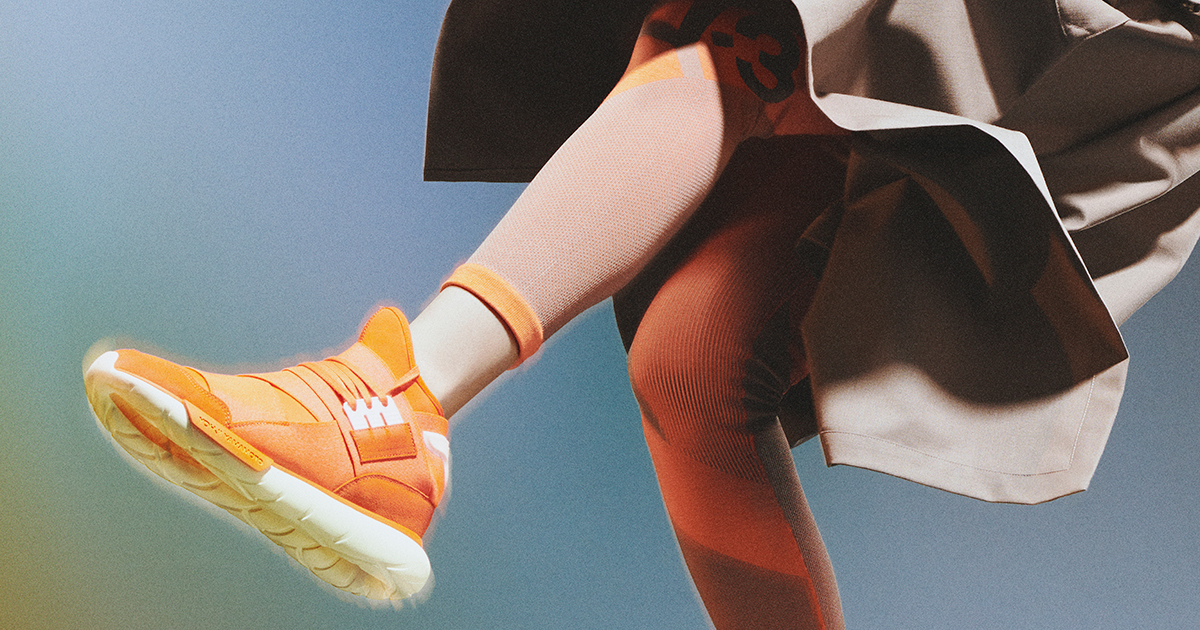 オレンジの記憶。Y-3の2022年秋冬コレクション「第3章」が7月15日より