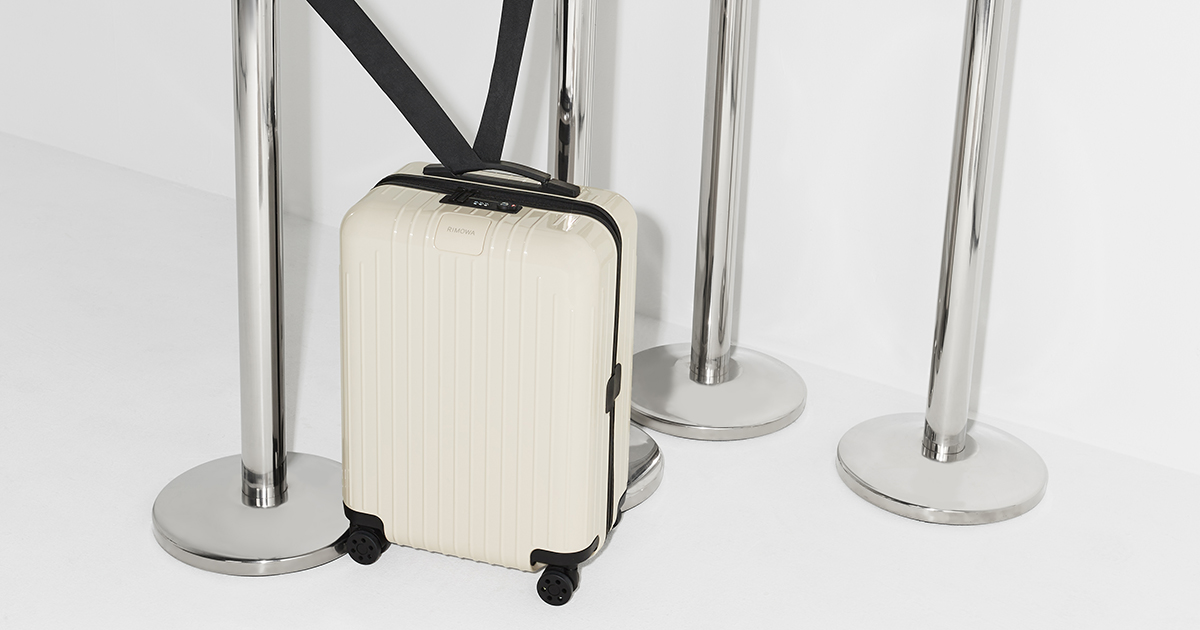 RIMOWAの最軽量コレクション『Essential Lite』に待望の新色が登場