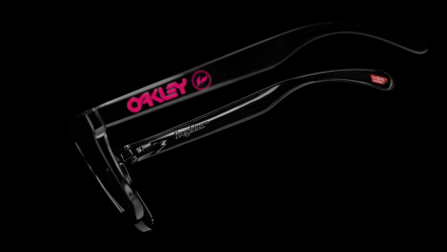 OAKLEY × fragment designのニューコレクションが1月19日より順次発売