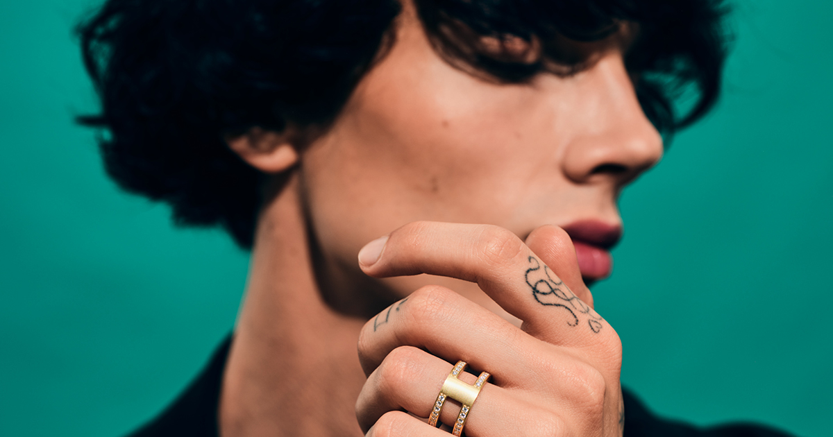 music is...希少　TOMWOOD トムウッド　10周年　リミテッ ジェンダーレスジュエリーなら｢TOMWOOD｣手元に華やぎを添える10