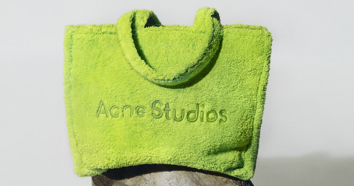 夏のキーアイテムを取り揃えたAcne Studiosの『High Summer Collection』