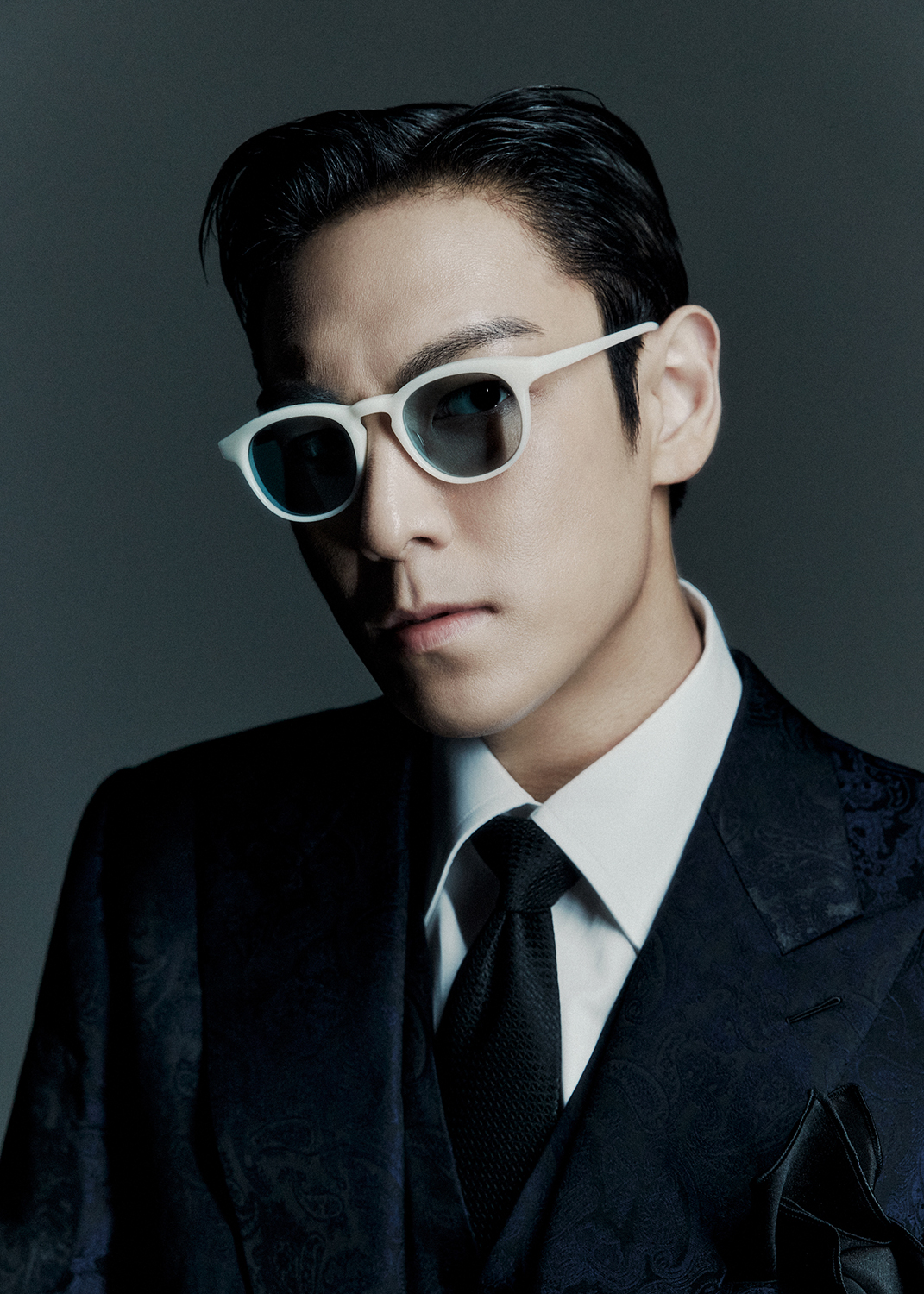 白山眼鏡　BIGBANG TOP コラボサングラス