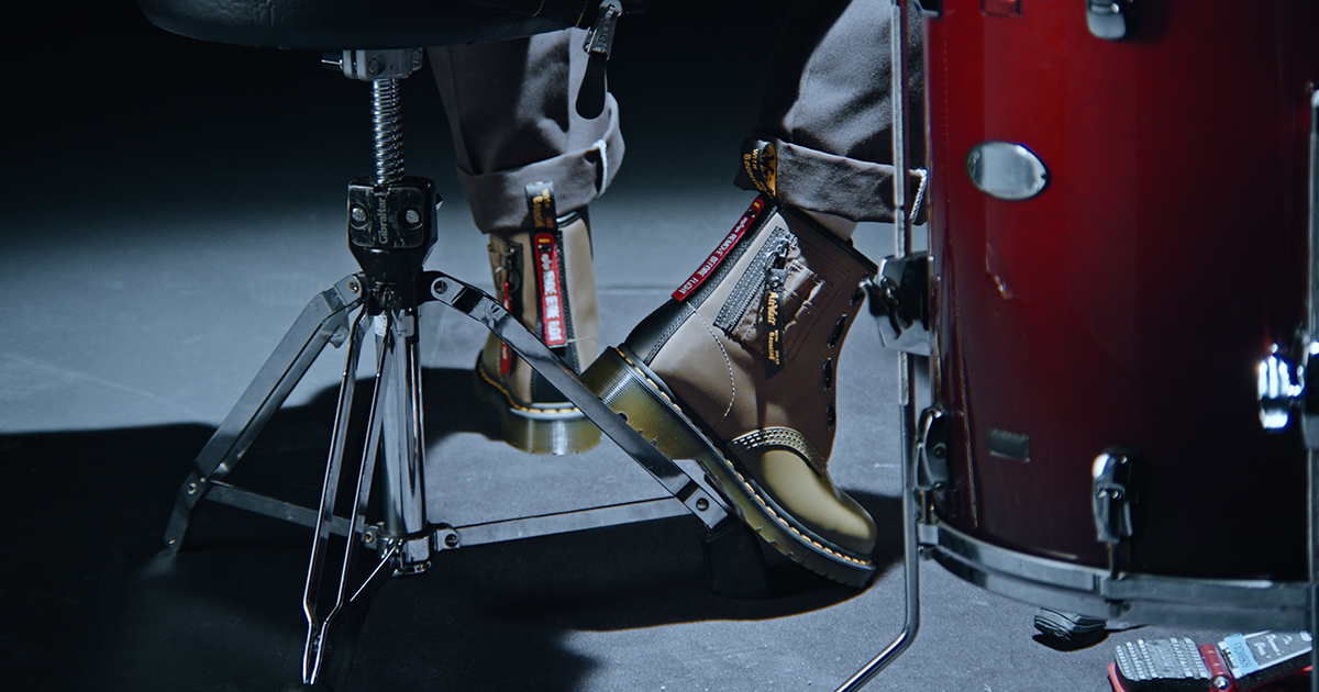 Dr.MartensとALPHA INDUSTRIESによるコラボレーションアイテムが発売開始
