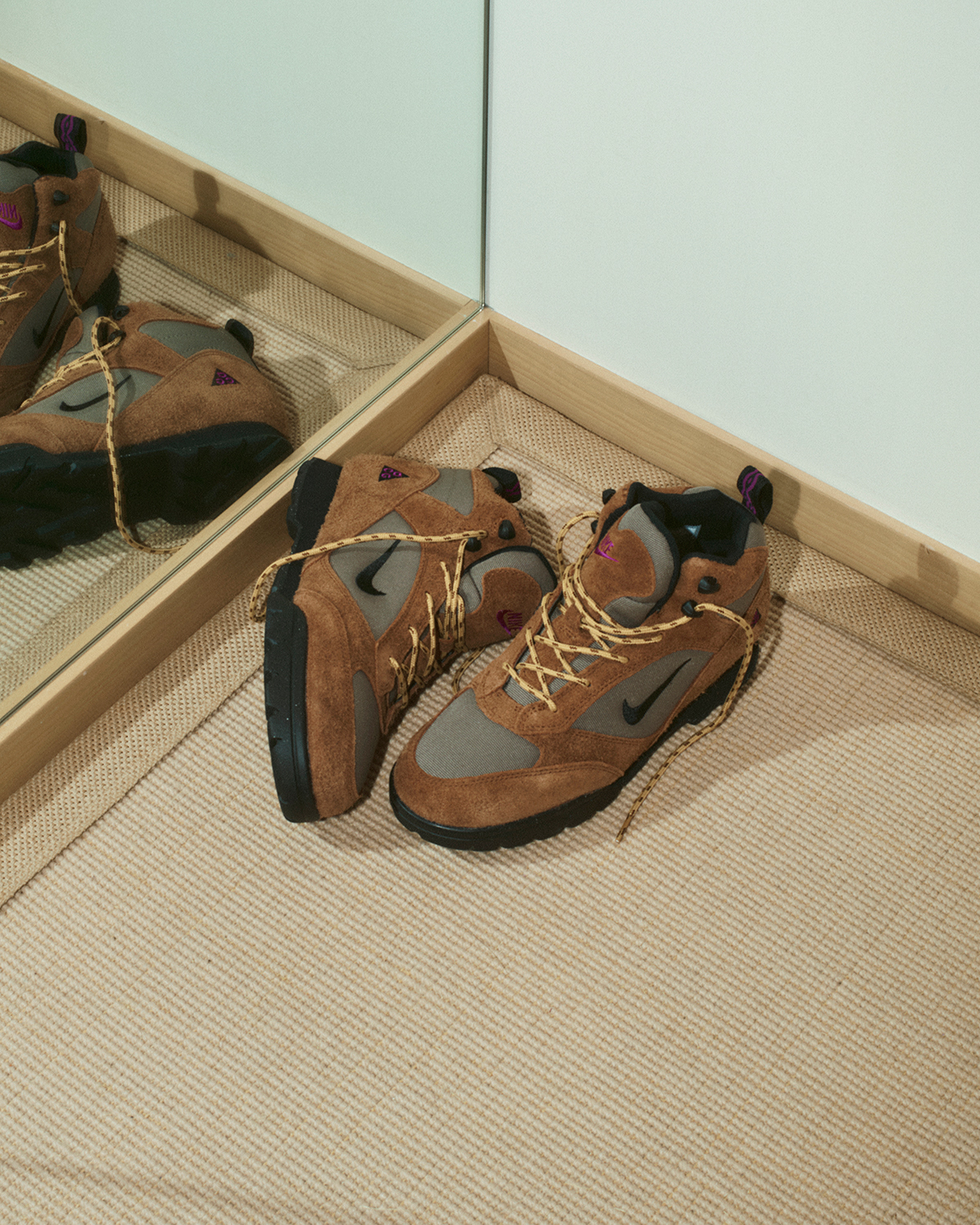 Nike ACG Torre Mid  Pecan and Olive Greyメンズ