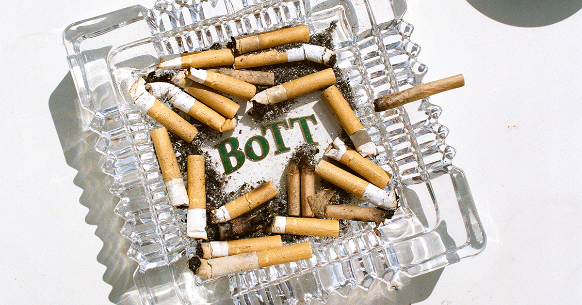 【新品未使用】BoTT OG LOGO ASHTRAY BoTT 灰皿 og logo ashtray 新品未使用 - メルカリ