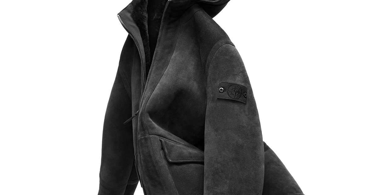 STONE ISLAND 2024 GHOST ブラックジャケット STONE ISLAND(ストーン 