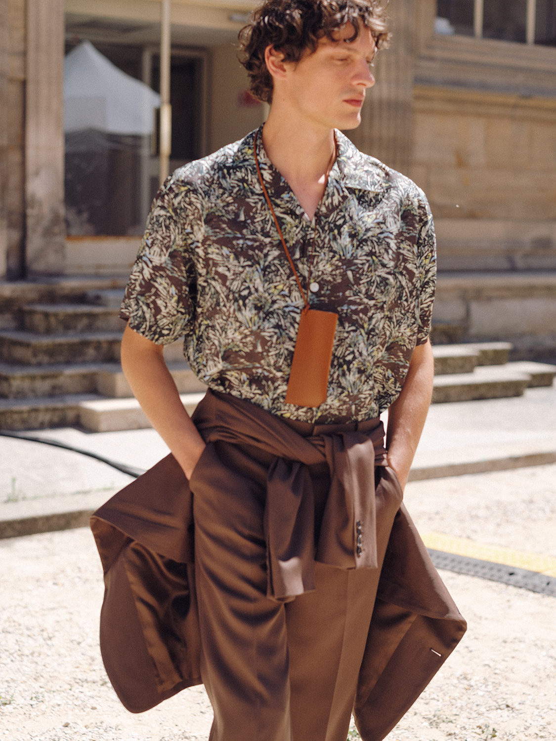 AURALEE グレージュ　カバーオール AURALEEが2026年春夏コレクションを発表。 @gqjapan をフォロー