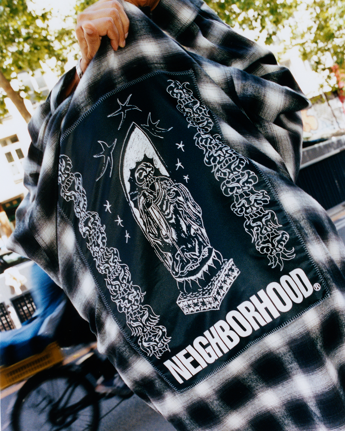NEIGHBORHOODとFucking Awesomeのコラボレーションアイテムが7月