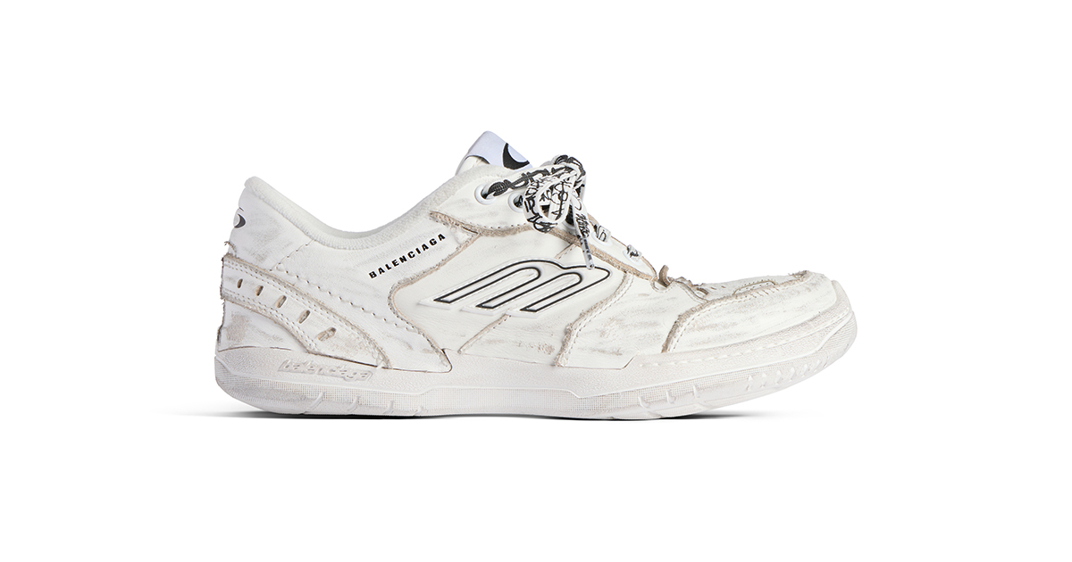 BALENCIAGAの新作スニーカー『HAMPTONS』