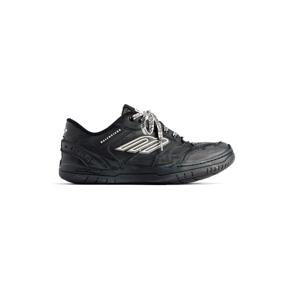 【25AW】BALENCIAGA HAMPTONS WORN-OUT スニーカー ロゴ Balenciaga Hamptons Worn-Out Black - Jul 2025