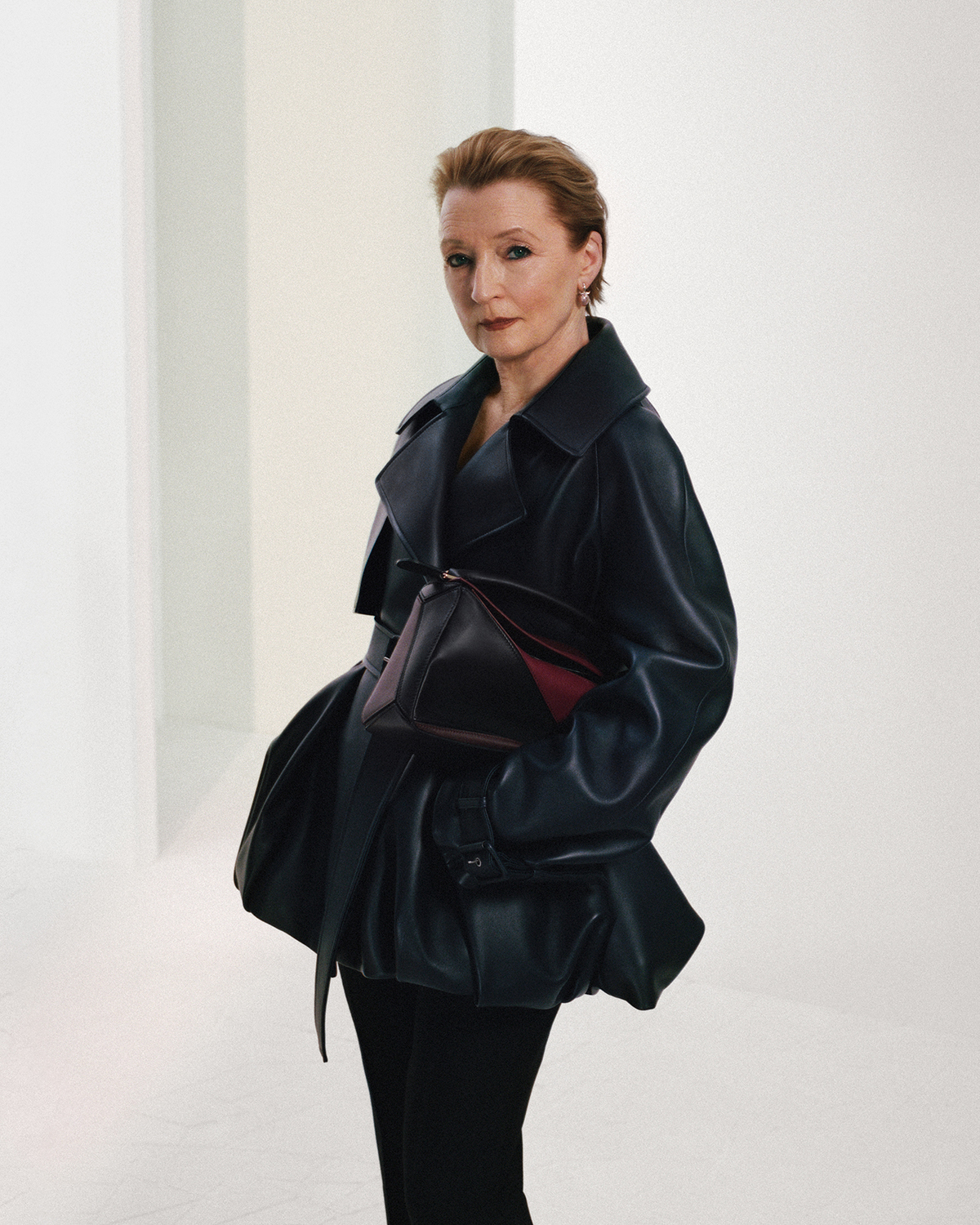 LOEWEのベルテッドジャケット