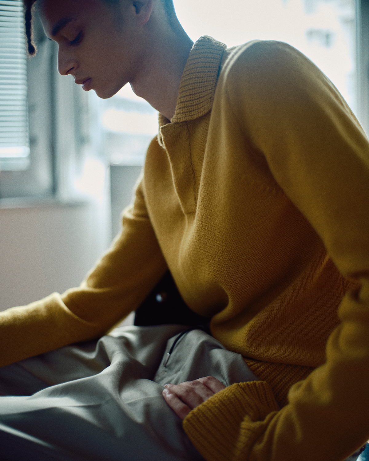 sacai コレクション　クリーム色ウール混ニットセーター フード付き sacai コレクション クリーム色ウール混ニットセーター フード付き