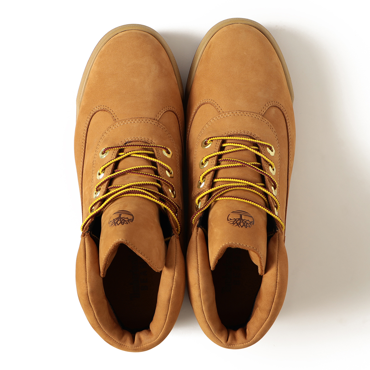 TimberlandとBEAMSによる新たな別注シューズが10月11日に発売