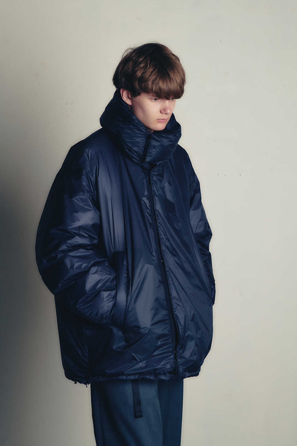 ○★新品 未使用 MARK&LONA タートルネック ダウンブルゾン 定番高機能 メンズ ダウン アウター 冬 ジャケット ブルゾン