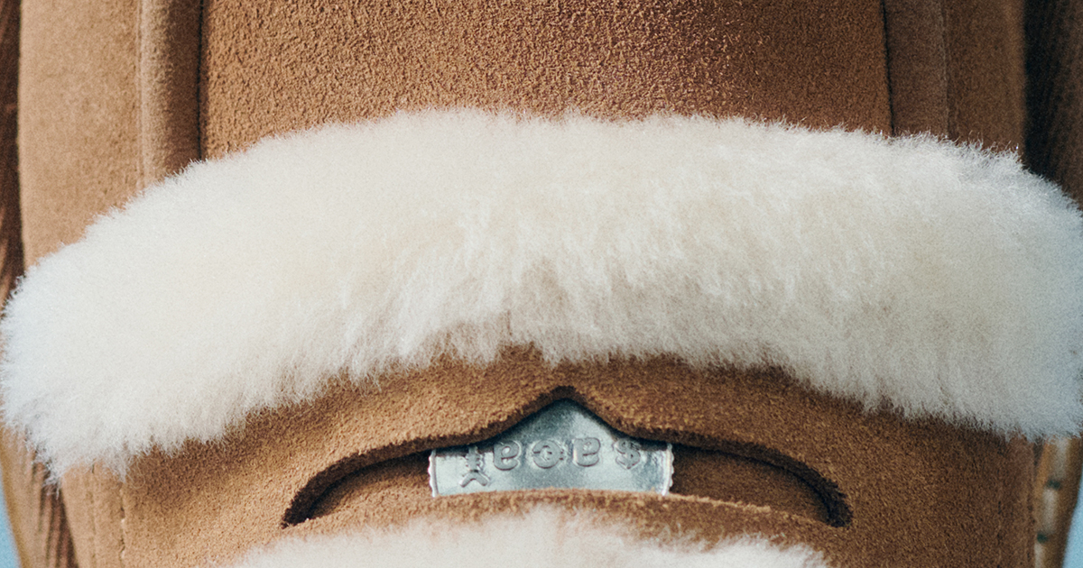 UGG®とsacaiによる2025年秋冬コレクションが10月23日より順次発売