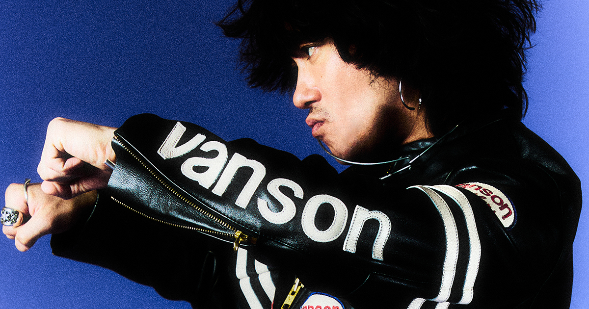 【韓国限定】ブルーアーカイブ V-SQUAREコラボ【バンドナツ】ジャケット 1200vabxnscsdamcmdsacdoacdacod