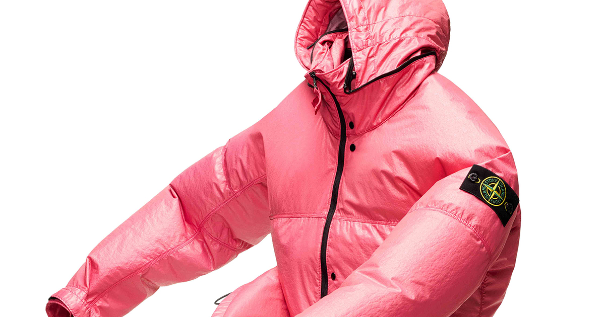 STONE ISLANDから2026年秋冬コレクションを象徴する2つの素材を用いた